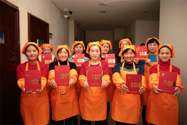 上海有哪家机构可以学小儿推拿(图2)